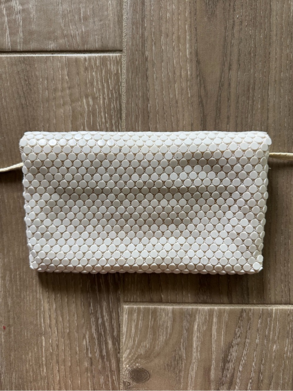 Vintage Le Reagle White Beaded Crossbody Bag with Slim Strap - Picture 6 of 6